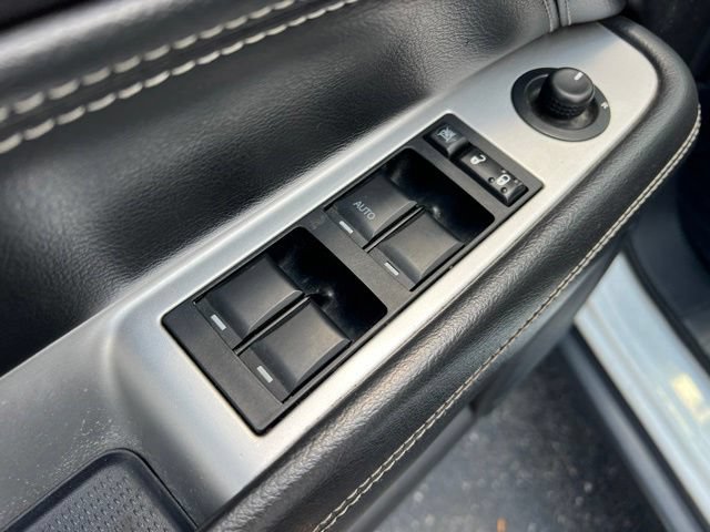 Used 2014 Jeep Compass Latitude w/ Sun/Sound Group AWD/4WD image 23