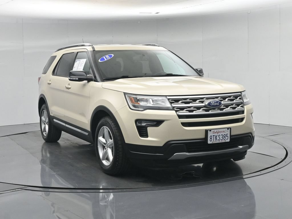 Certified 2018 Ford Explorer XLT w/ Equipment Group 201A FWD image 61