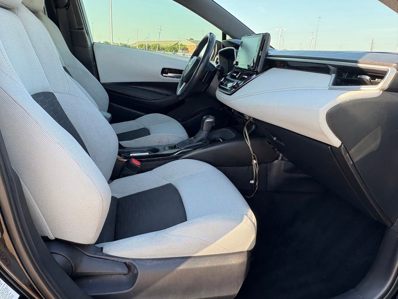 Used 2020 Toyota Corolla SE w/ SE Preferred Package FWD image 36