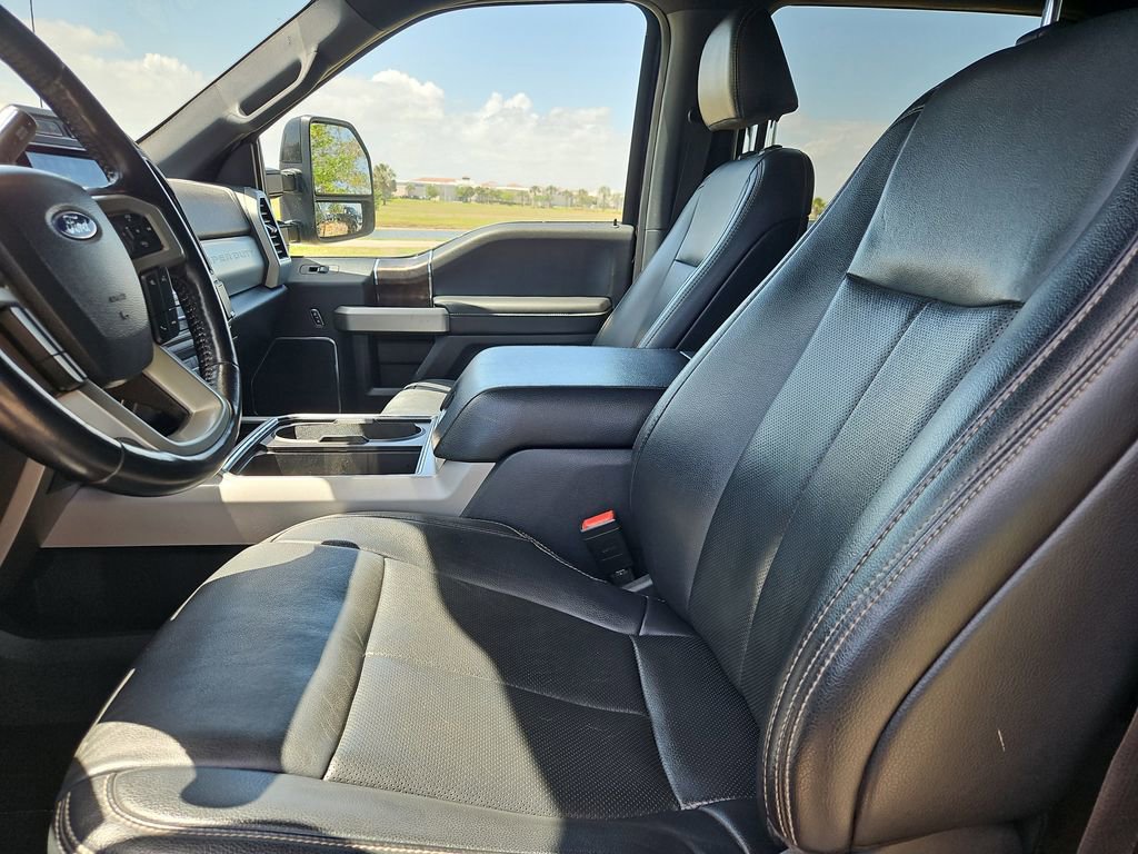 Used 2022 Ford F350 Lariat w/ Tremor Off-Road Package image 14
