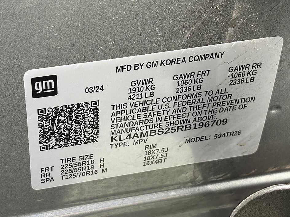 Certified 2024 Buick Encore GX Preferred w/ Comfort Package FWD image 8