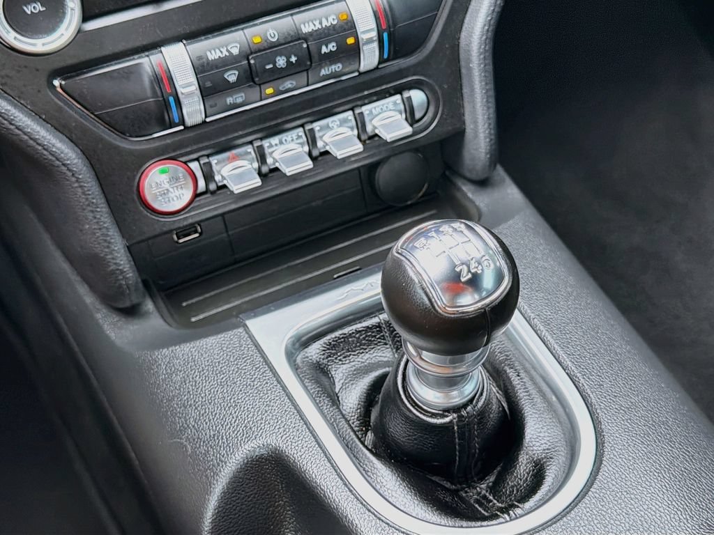 Used 2023 Ford Mustang Coupe RWD image 18