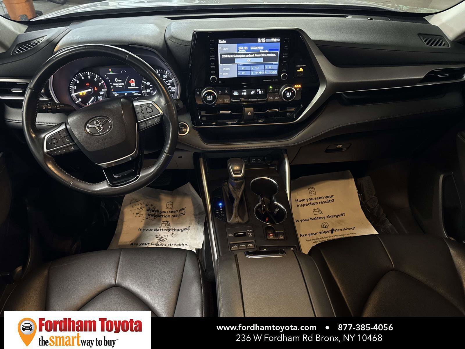 Used 2020 Toyota Highlander XLE image 11