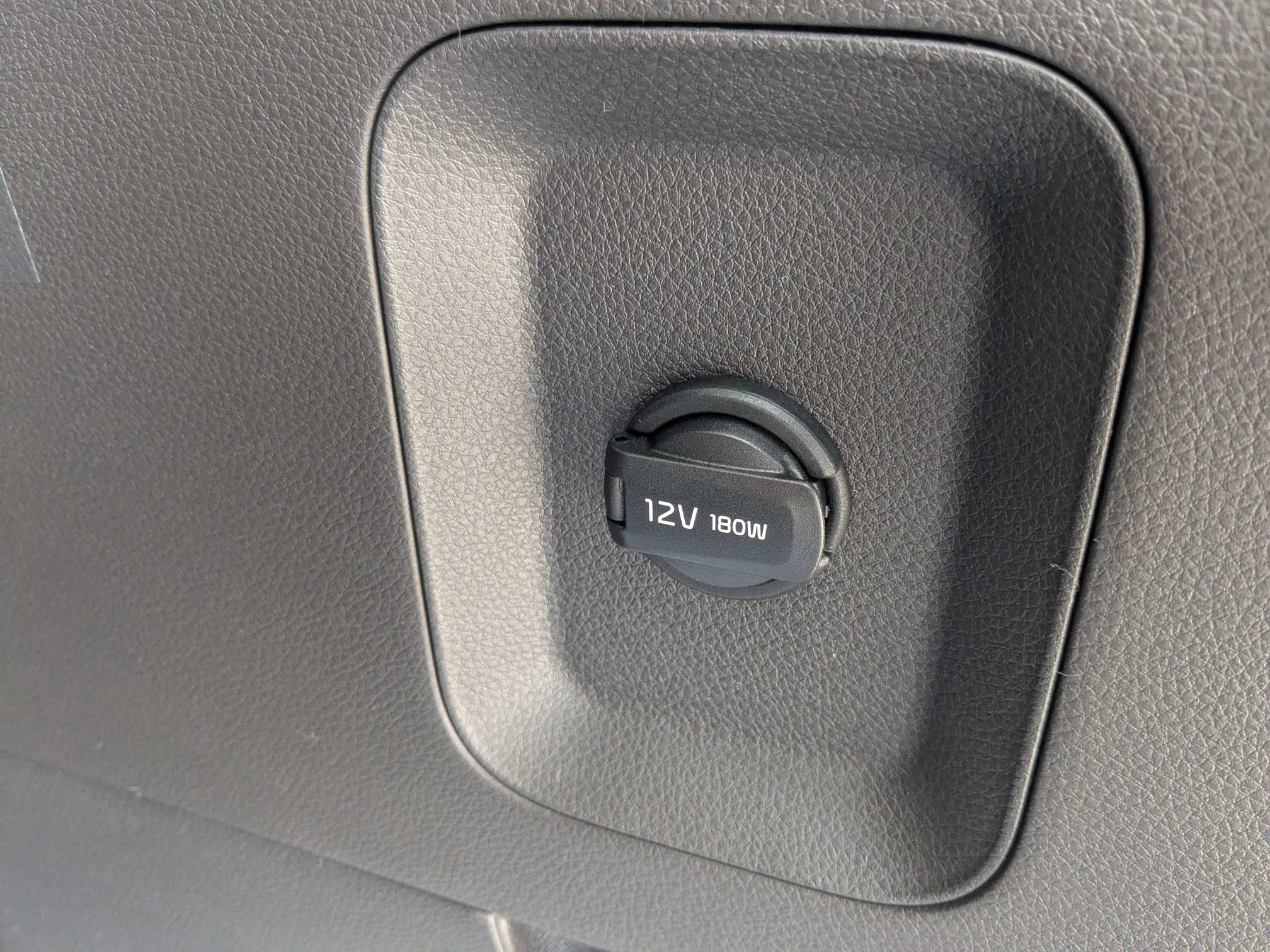 New 2026 Kia Carnival EX FWD image 16