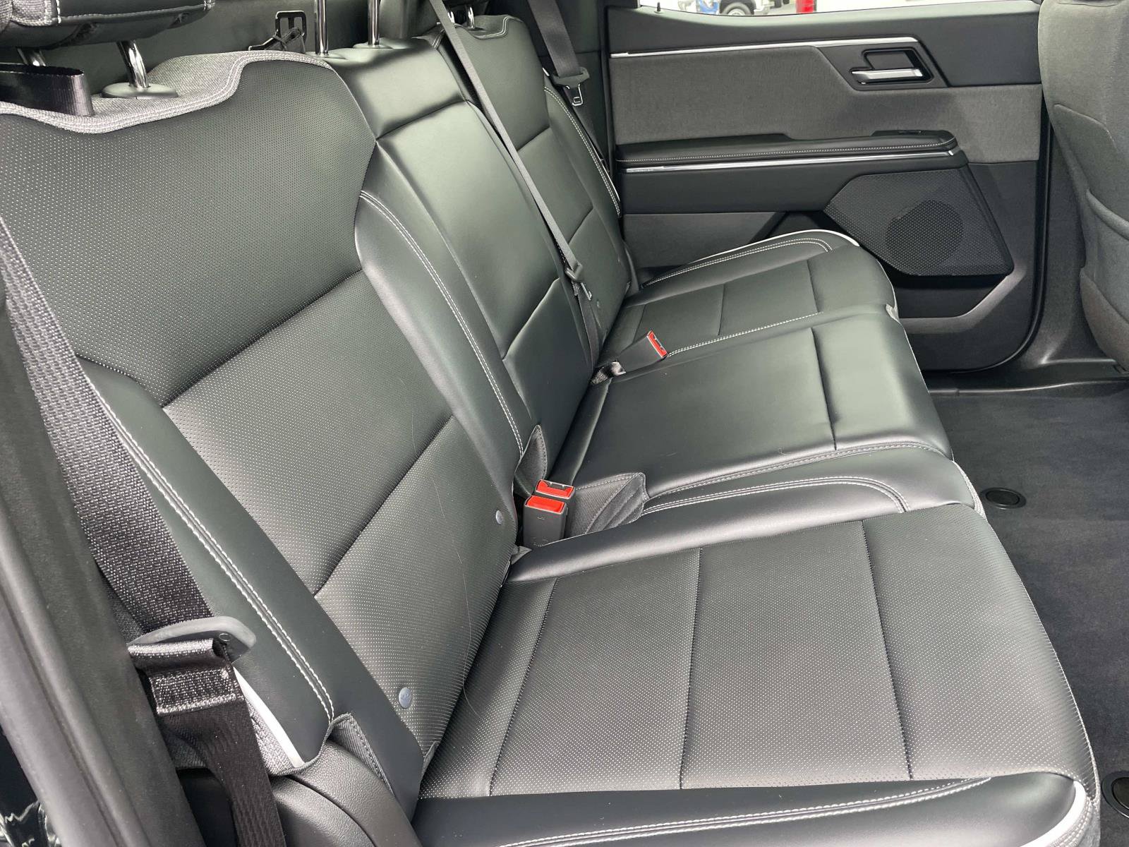 Used 2026 GMC Sierra EV Elevation AWD/4WD image 25