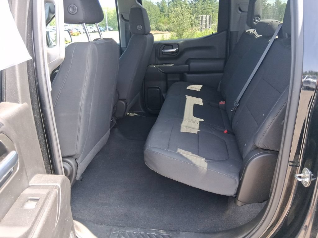 Used 2022 Chevrolet Silverado 1500 Custom Trail Boss AWD/4WD image 19