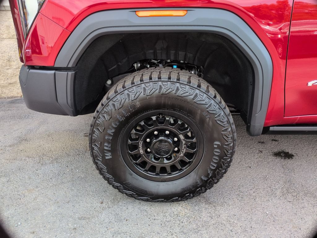 New 2026 GMC Sierra 2500 AT4X w/ AT4X AEV Edition AWD/4WD image 16