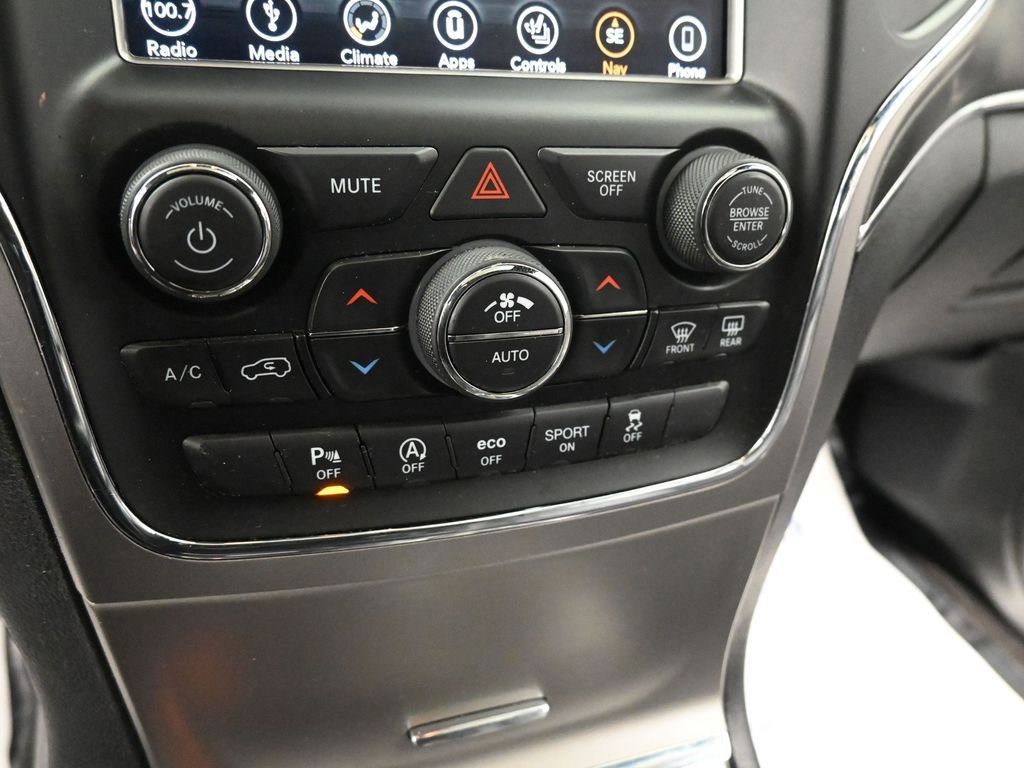 Used 2018 Jeep Grand Cherokee Limited w/ Trailer Tow Group IV image 39