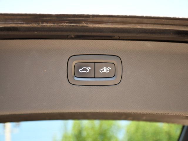 Used 2020 Volvo XC90 T5 Momentum AWD/4WD image 20