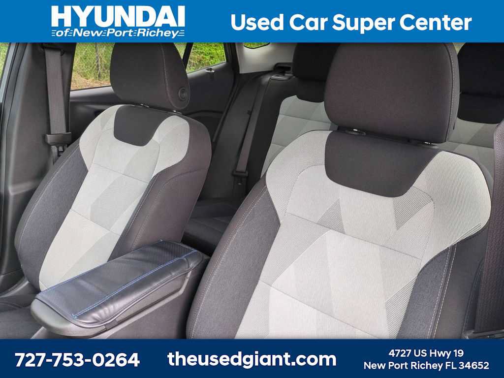 Used 2024 Chevrolet Trax LS w/ LS Convenience Package FWD image 7