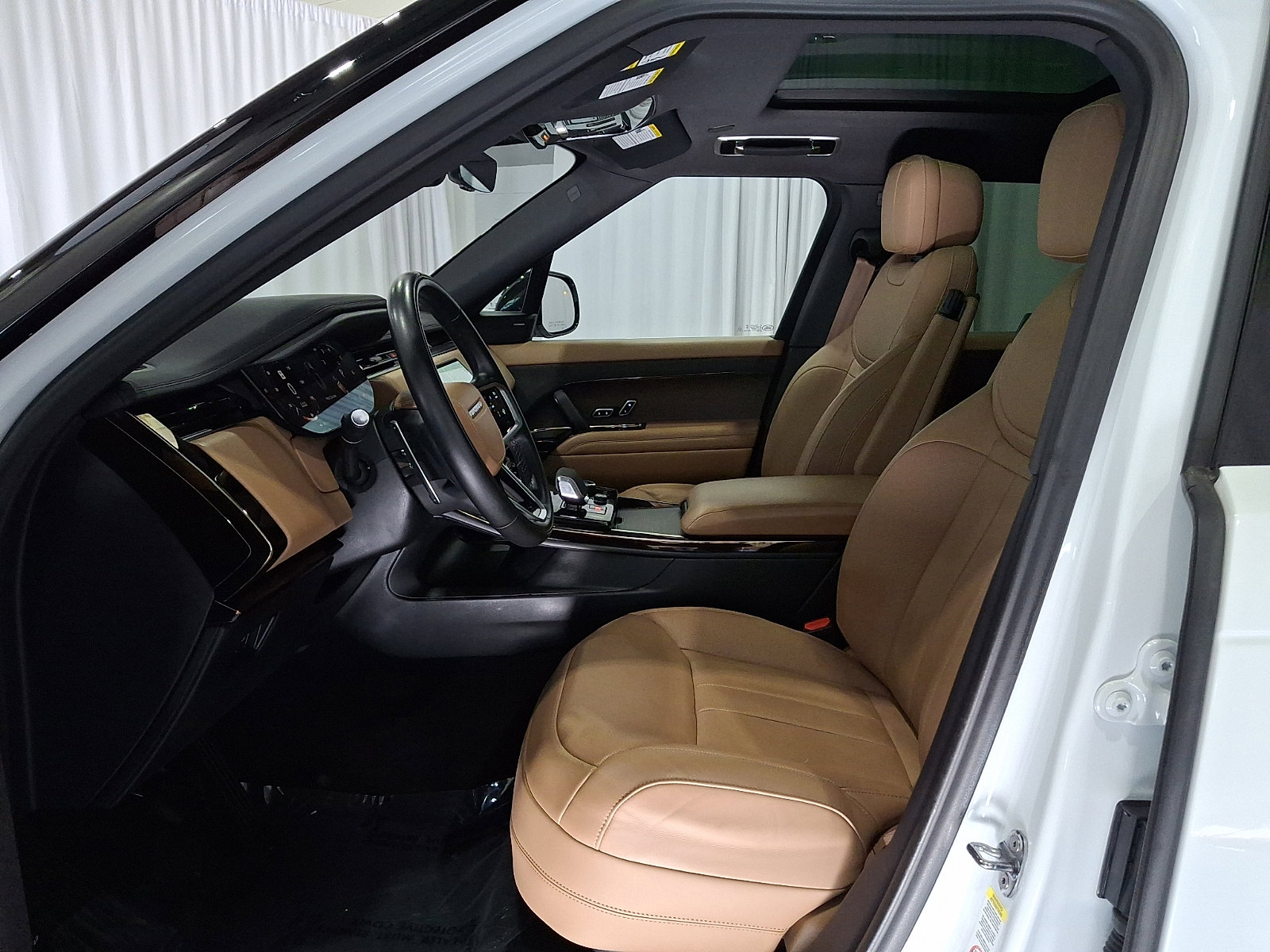 Certified 2023 Land Rover Range Rover Sport SE AWD/4WD image 12