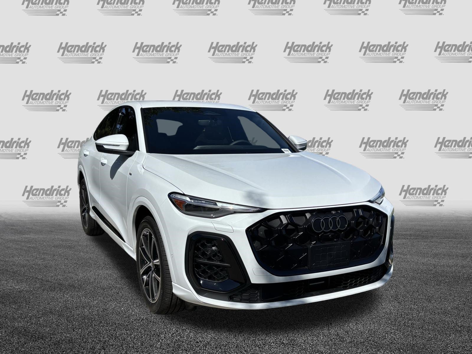 Certified 2026 Audi Q5 Prestige AWD/4WD image 2