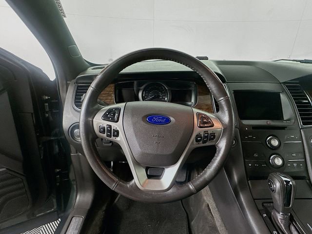 Used 2016 Ford Taurus Limited image 11