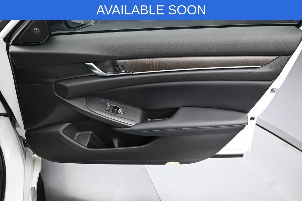 Used 2018 Honda Accord Touring image 41