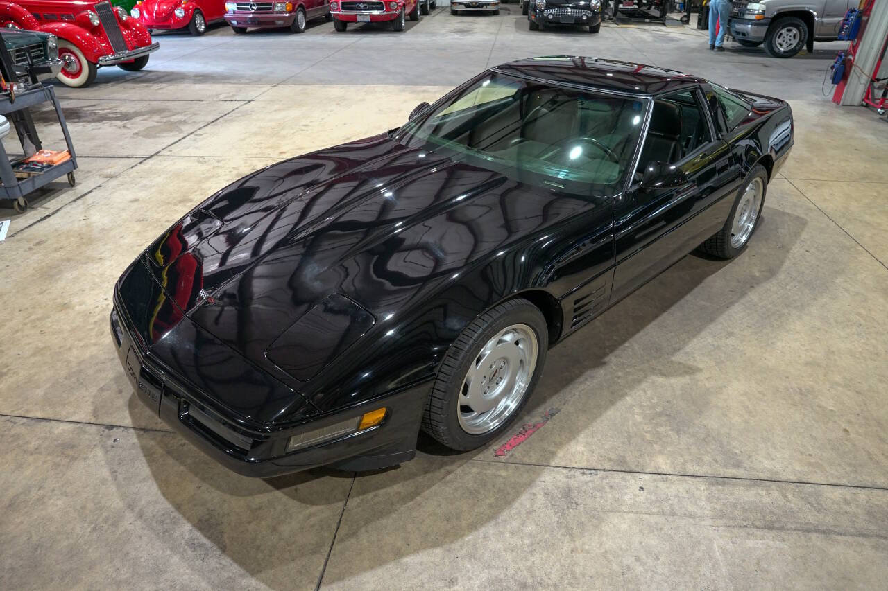 Used 1991 Chevrolet Corvette Coupe RWD image 15