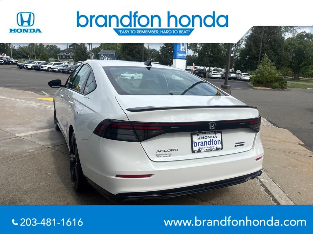 Used 2023 Honda Accord Sport image 4