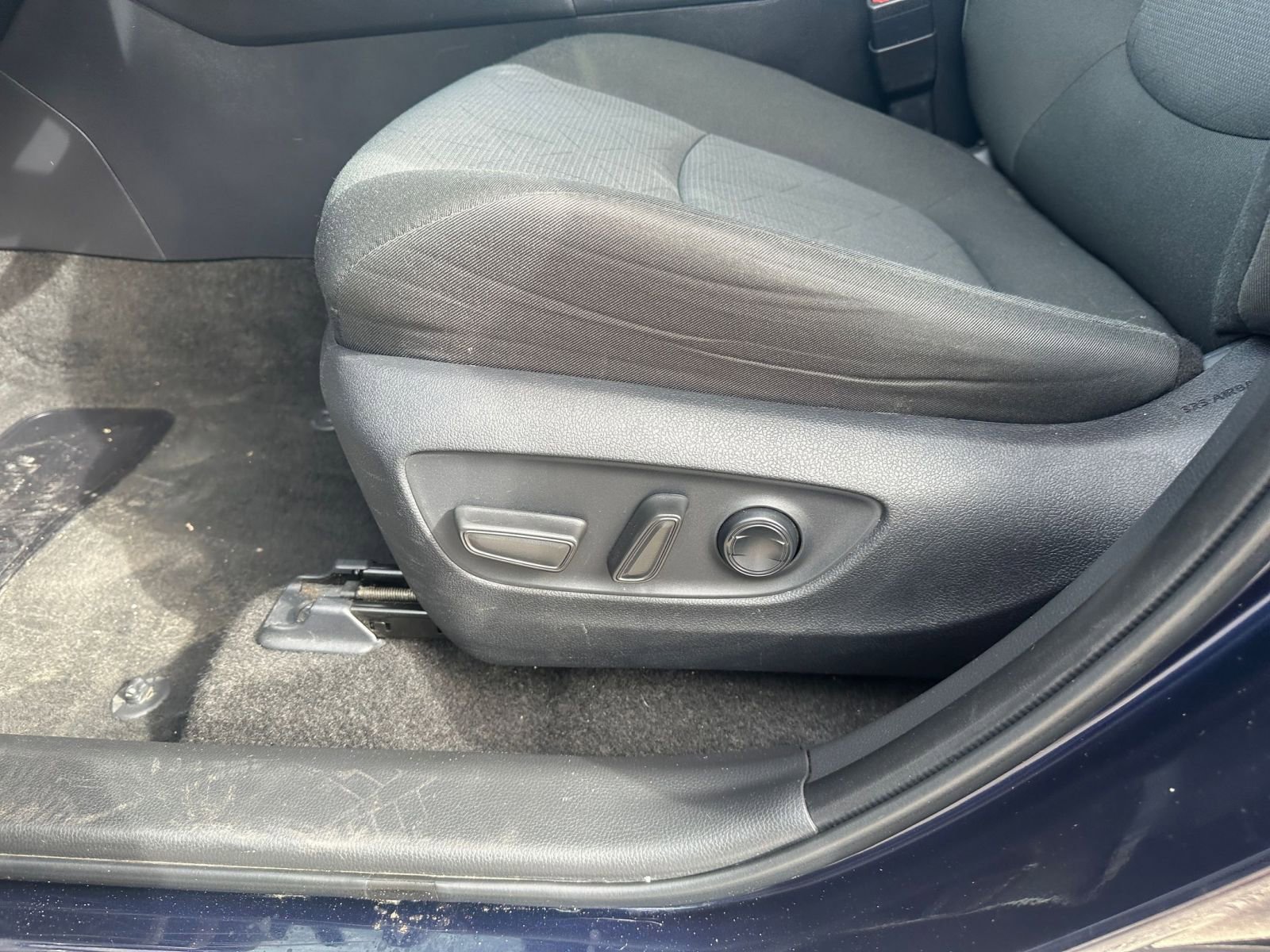 Used 2024 Toyota RAV4 XLE w/ Weather Package image 22