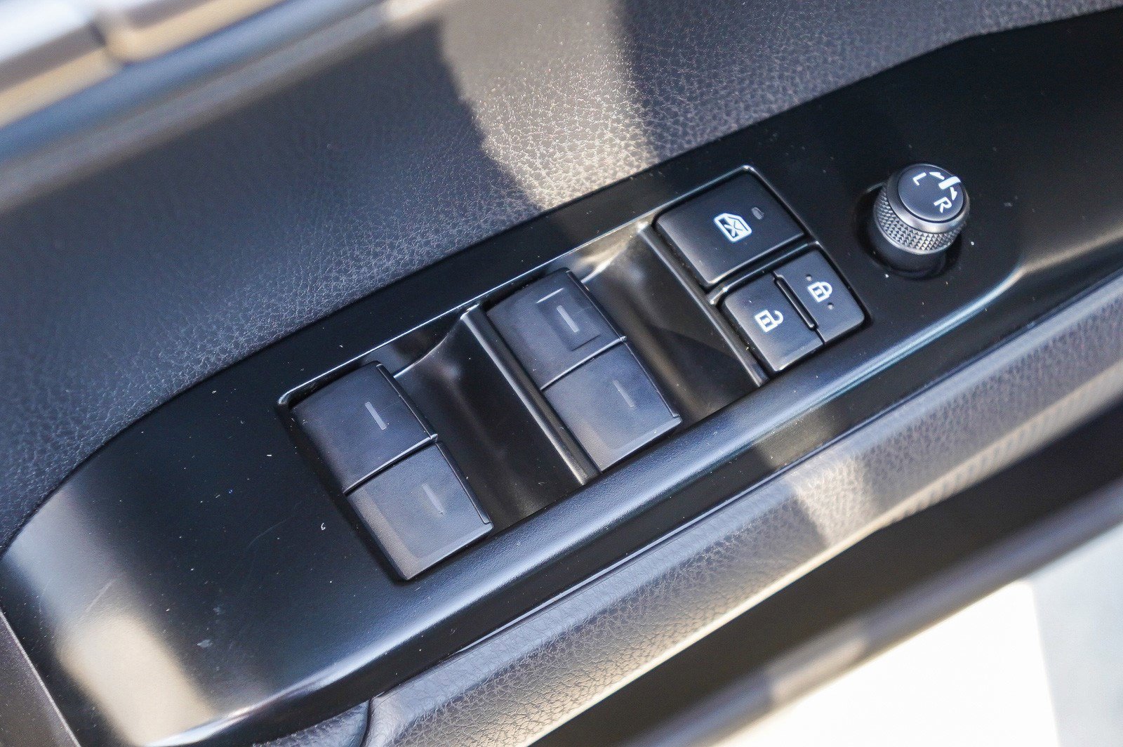 Used 2026 Toyota Camry XSE FWD image 23