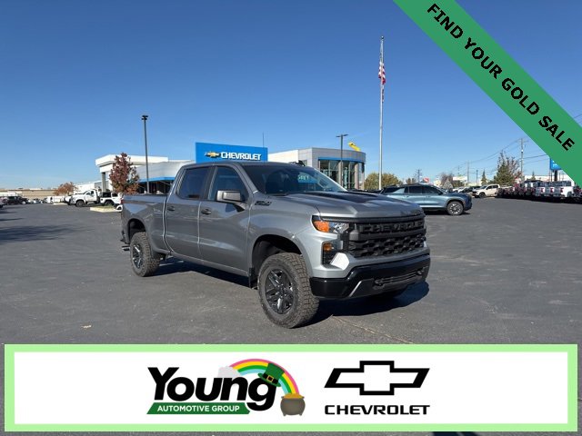 New 2026 Chevrolet Silverado 1500 Custom Trail Boss w/ Dark Appearance Package