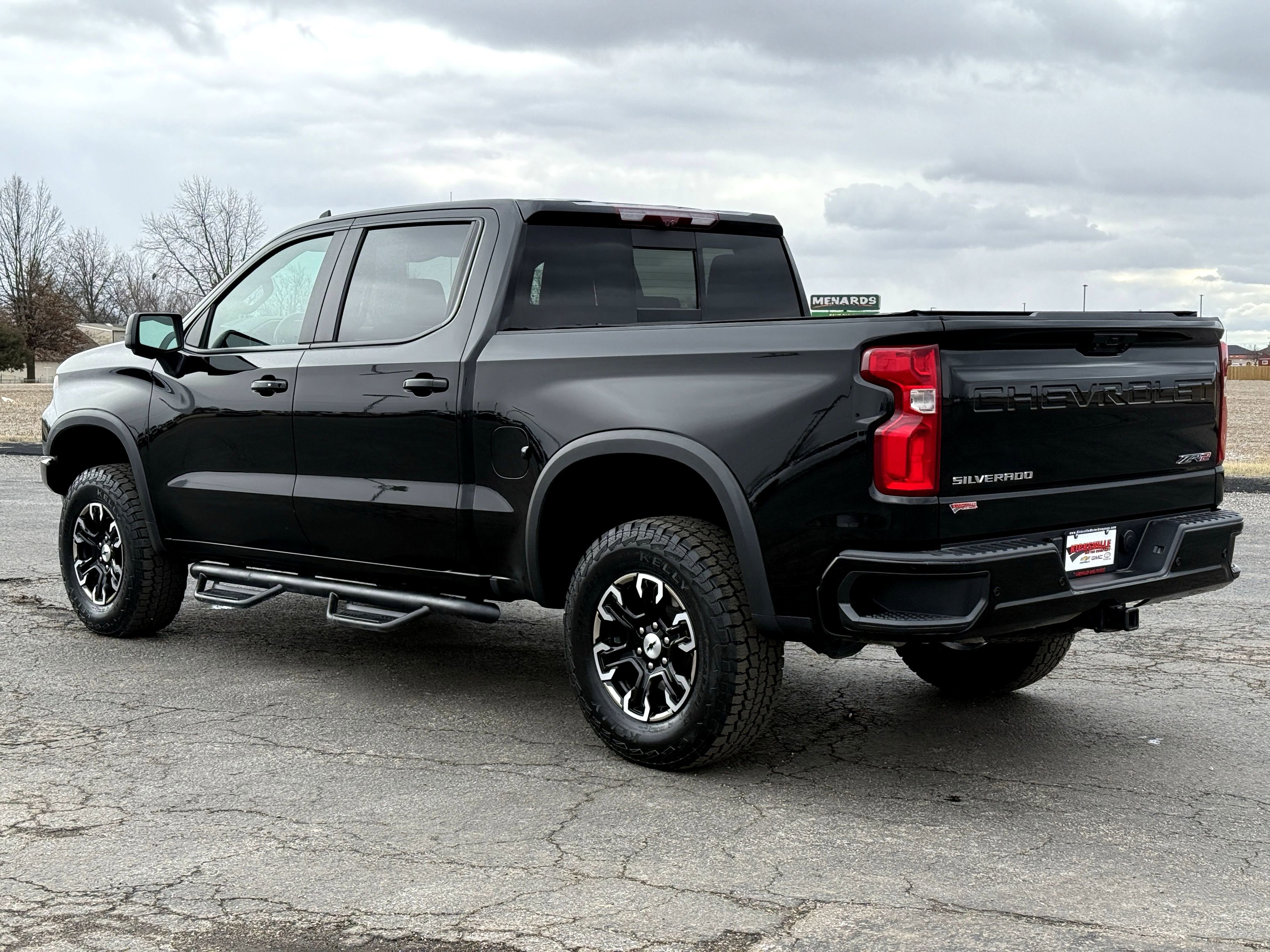 Used 2023 Chevrolet Silverado 1500 ZR2 w/ Technology Package image 5