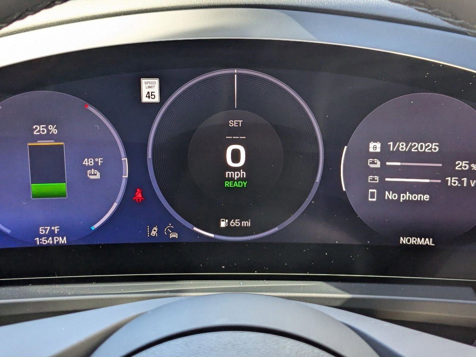 Certified 2025 Porsche Macan Electric image 14