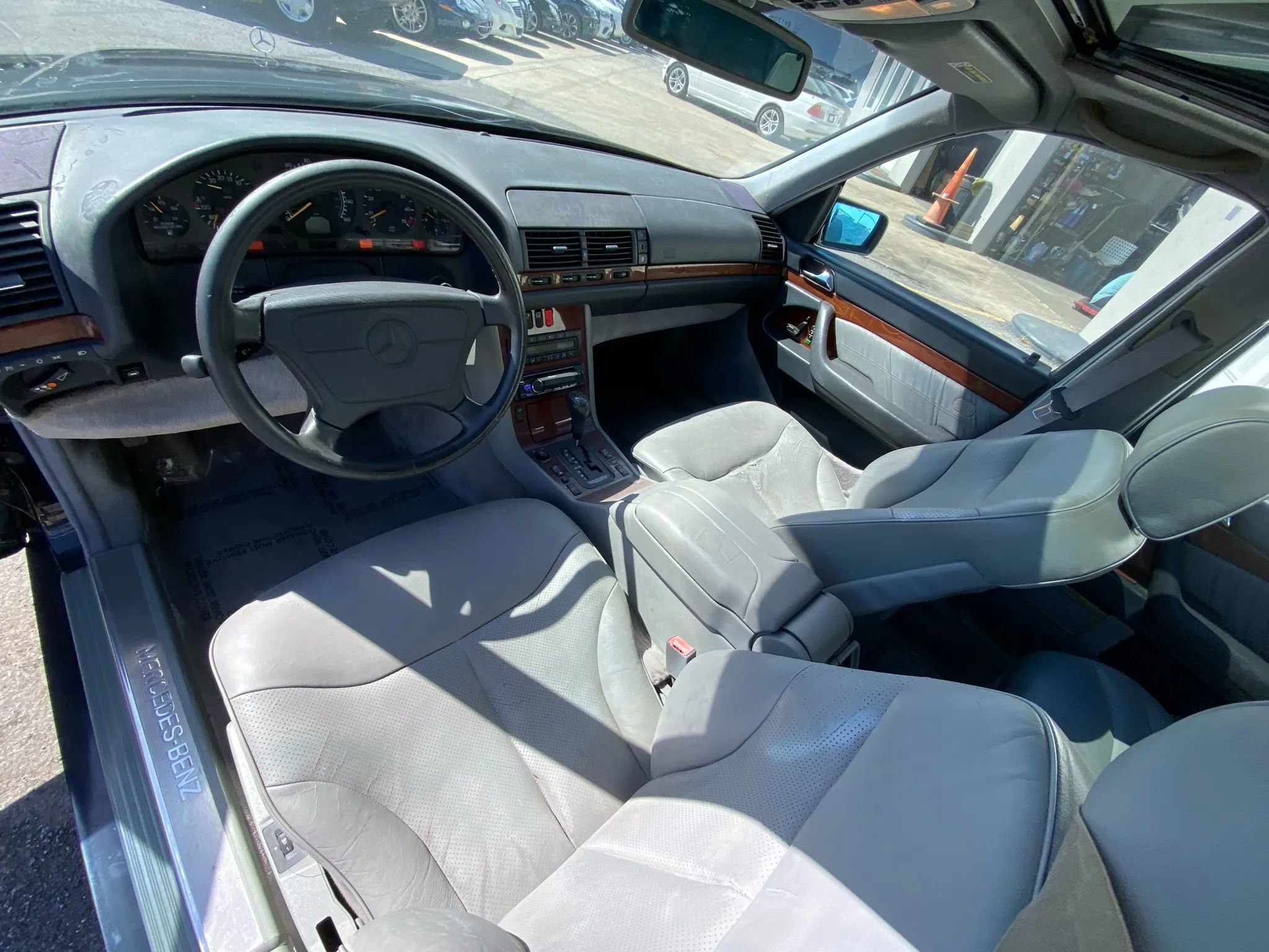 Used 1999 Mercedes-Benz S 320 image 9