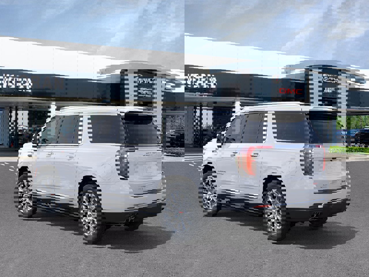 New 2026 GMC Yukon XL Denali image 3