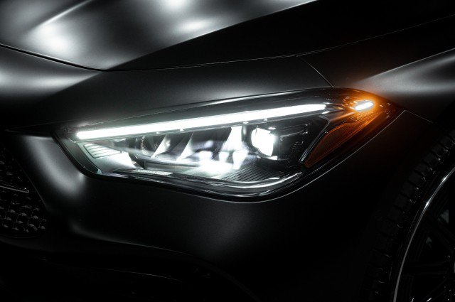 New 2026 Mercedes-Benz CLE 300 4MATIC Cabriolet image 8