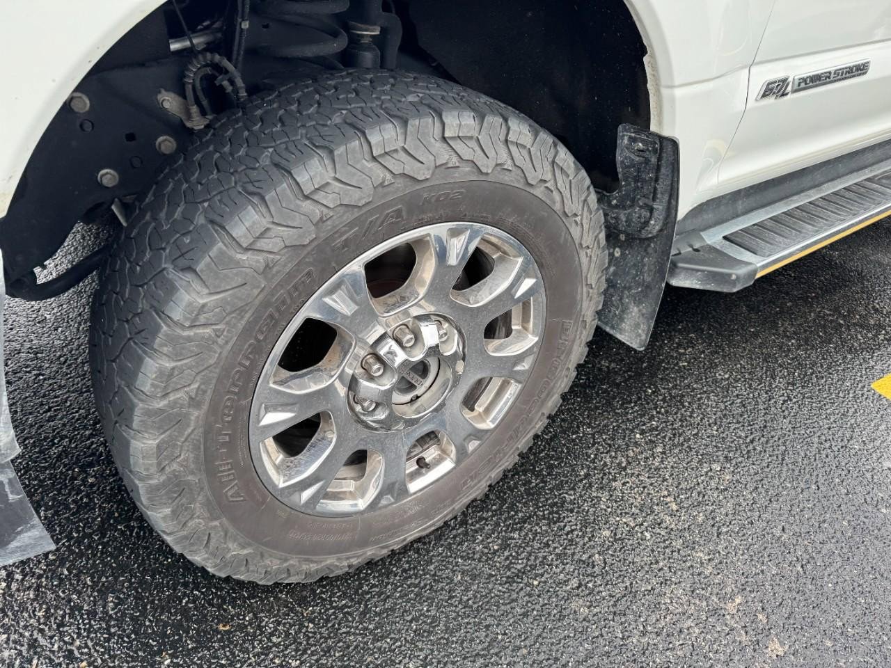 Used 2021 Ford F350 Lariat w/ Lariat Ultimate Package AWD/4WD image 5