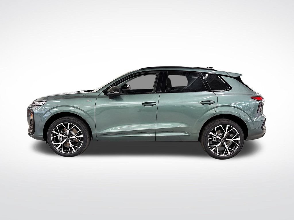 New 2026 Audi Q3 quattro 2.0T AWD/4WD image 2