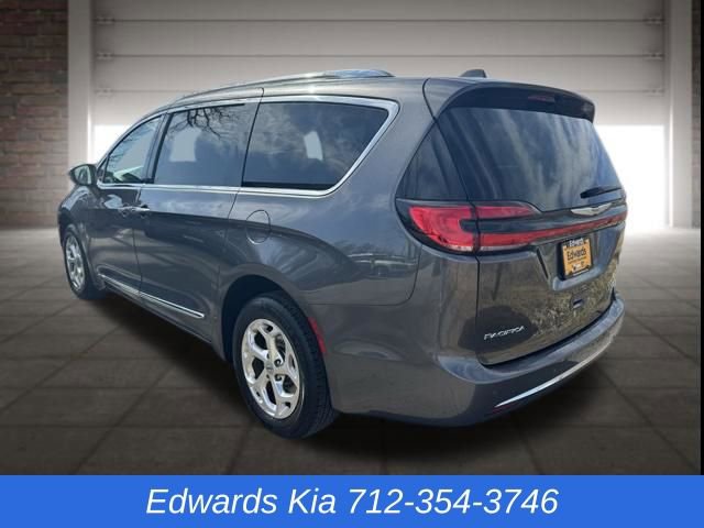 Used 2021 Chrysler Pacifica Limited image 6
