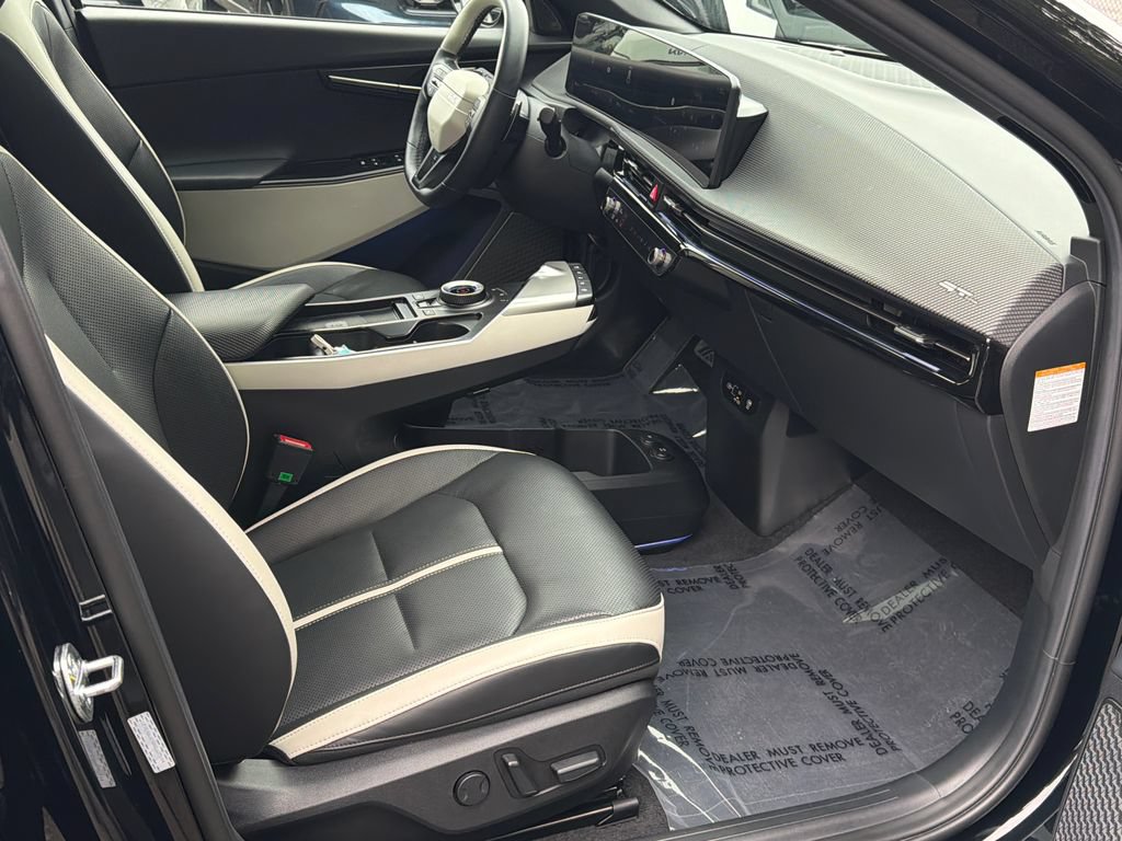 Certified 2025 Kia EV6 GT-Line AWD/4WD image 11