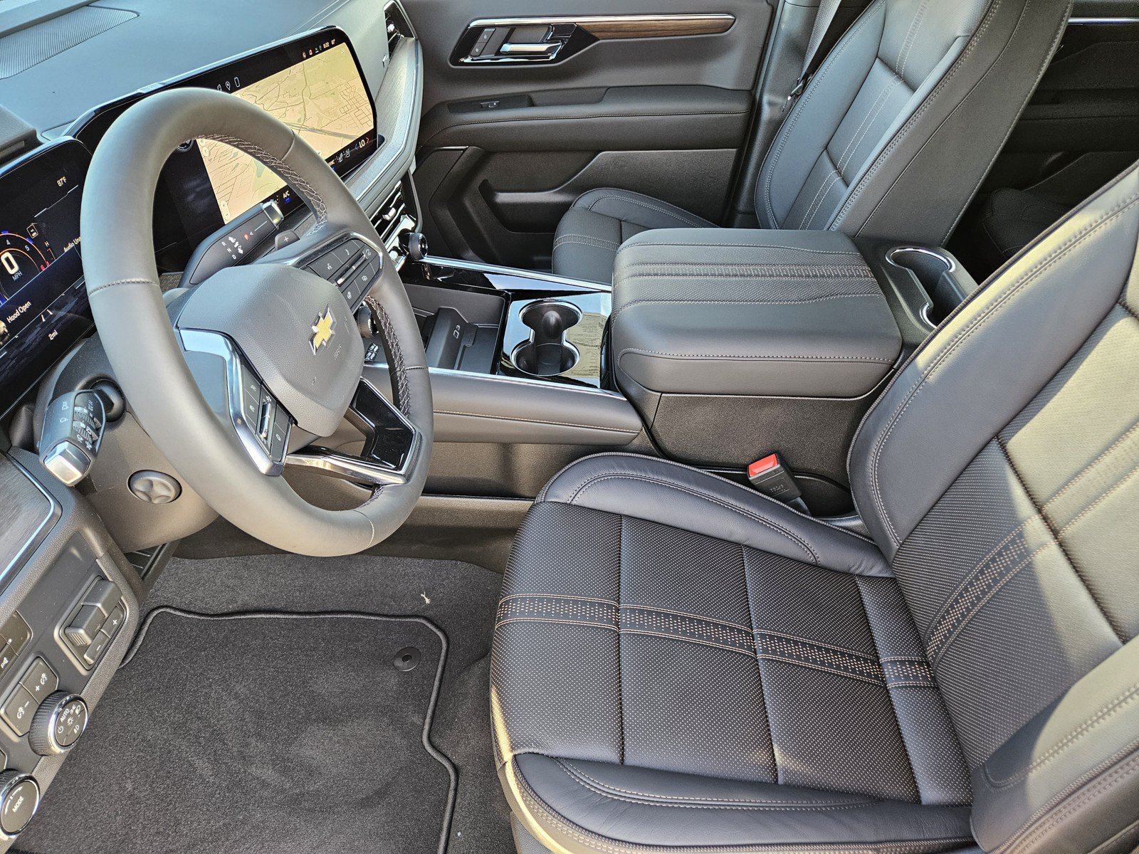 New 2026 Chevrolet Tahoe High Country w/ Sun And Tow Package RWD image 9