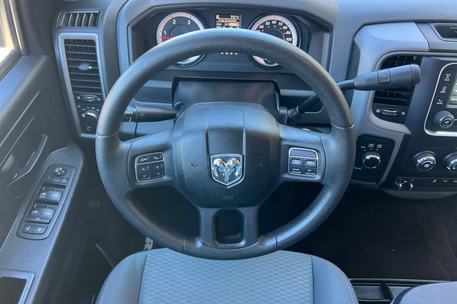 Used 2015 RAM 2500 Tradesman w/ Chrome Appearance Group image 14