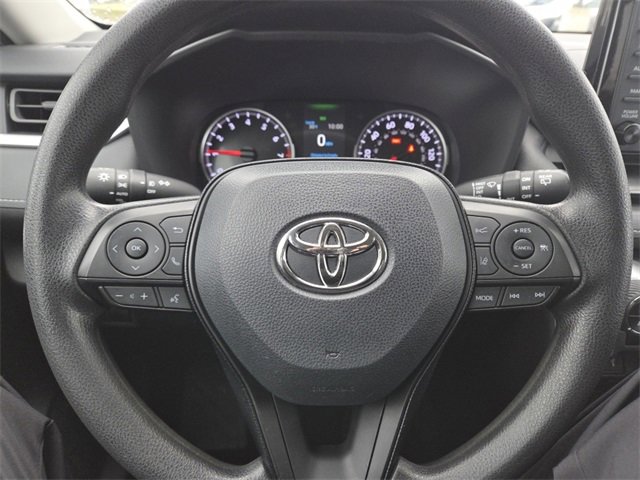 Used 2021 Toyota RAV4 XLE image 22