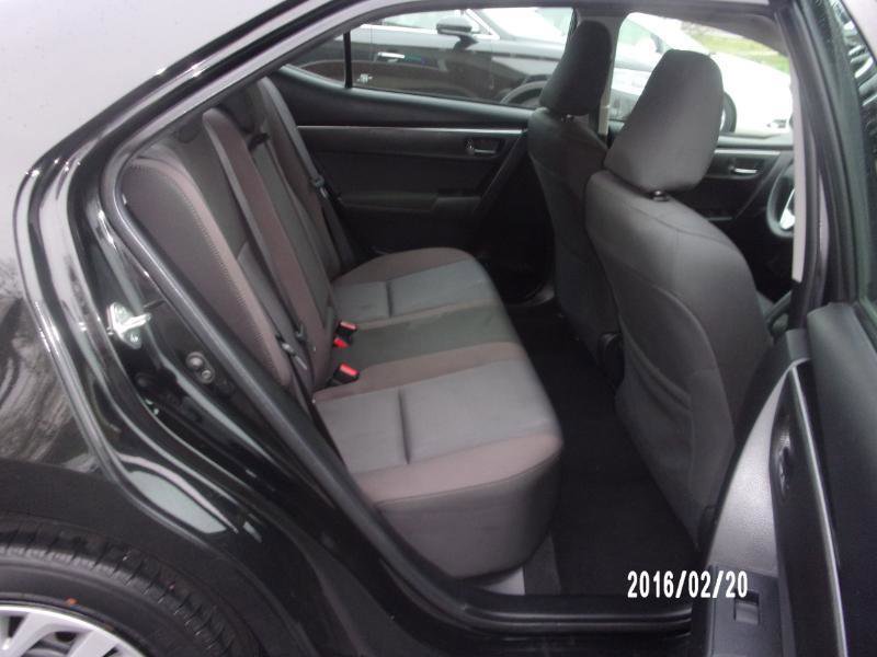 Used 2018 Toyota Corolla LE image 11