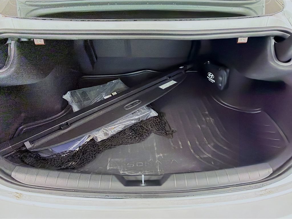 Used 2025 Hyundai Sonata SE FWD image 25