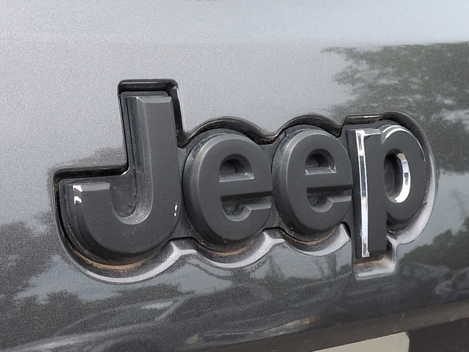 Used 2015 Jeep Grand Cherokee Limited AWD/4WD image 12