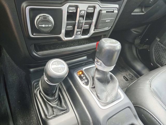 Used 2020 Jeep Wrangler Unlimited Sahara AWD/4WD image 16