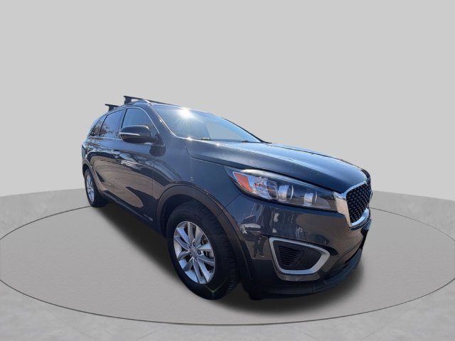 Used 2018 Kia Sorento LX AWD/4WD image 2