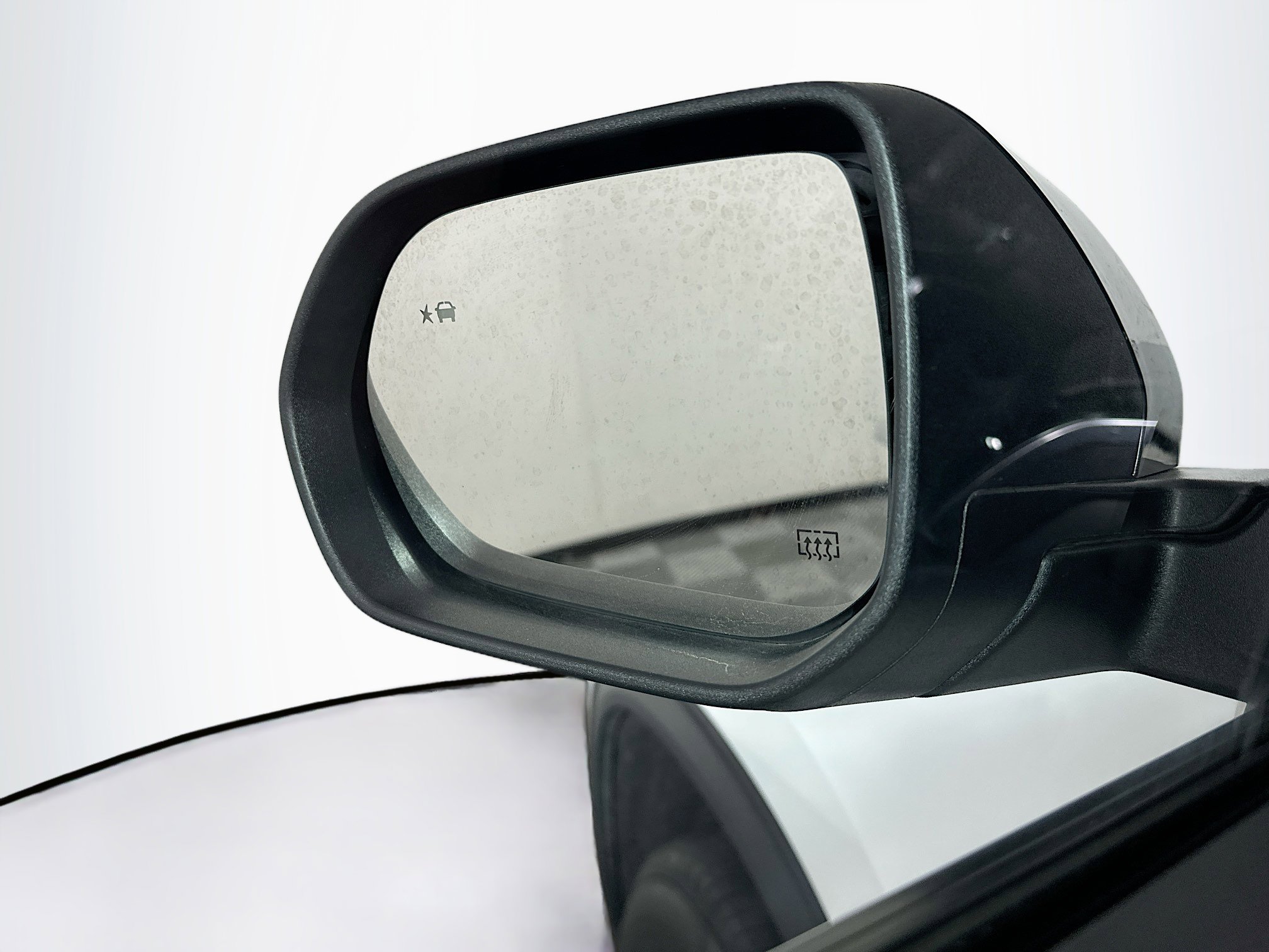 Used 2025 GMC Acadia Elevation image 16