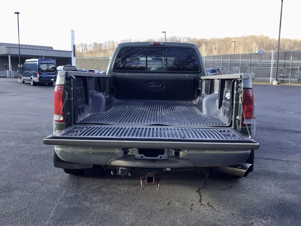 Used 2003 Ford F350 XL image 9