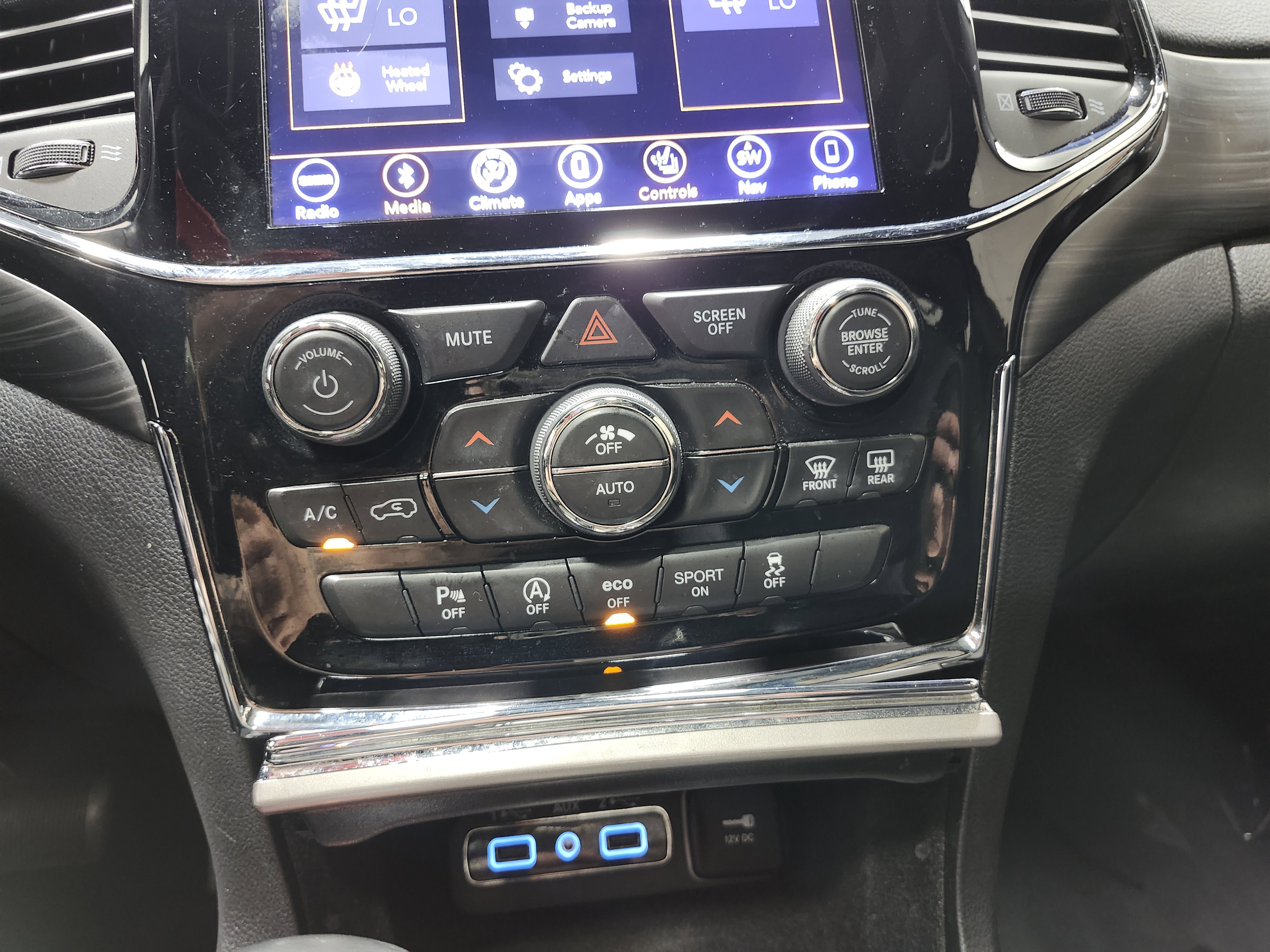 Used 2019 Jeep Grand Cherokee Altitude image 34