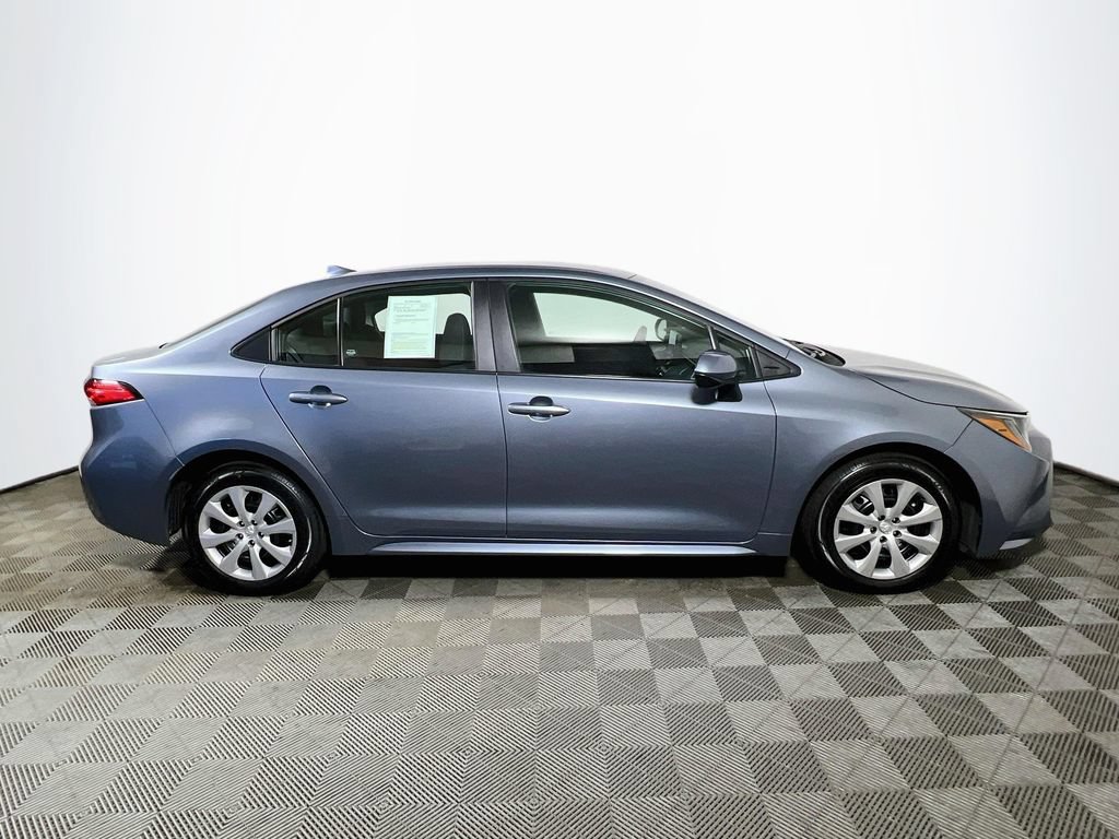 Certified 2025 Toyota Corolla LE FWD image 8