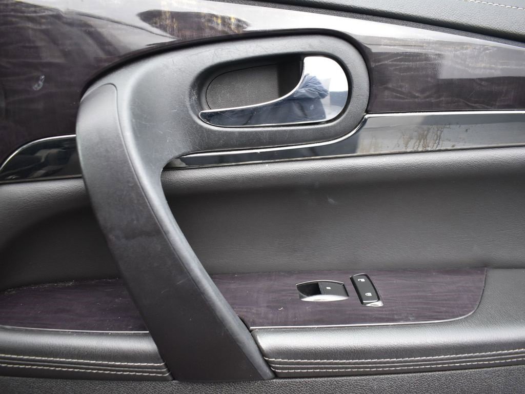 Used 2017 Buick Enclave Premium w/ Experience Buick Package image 37