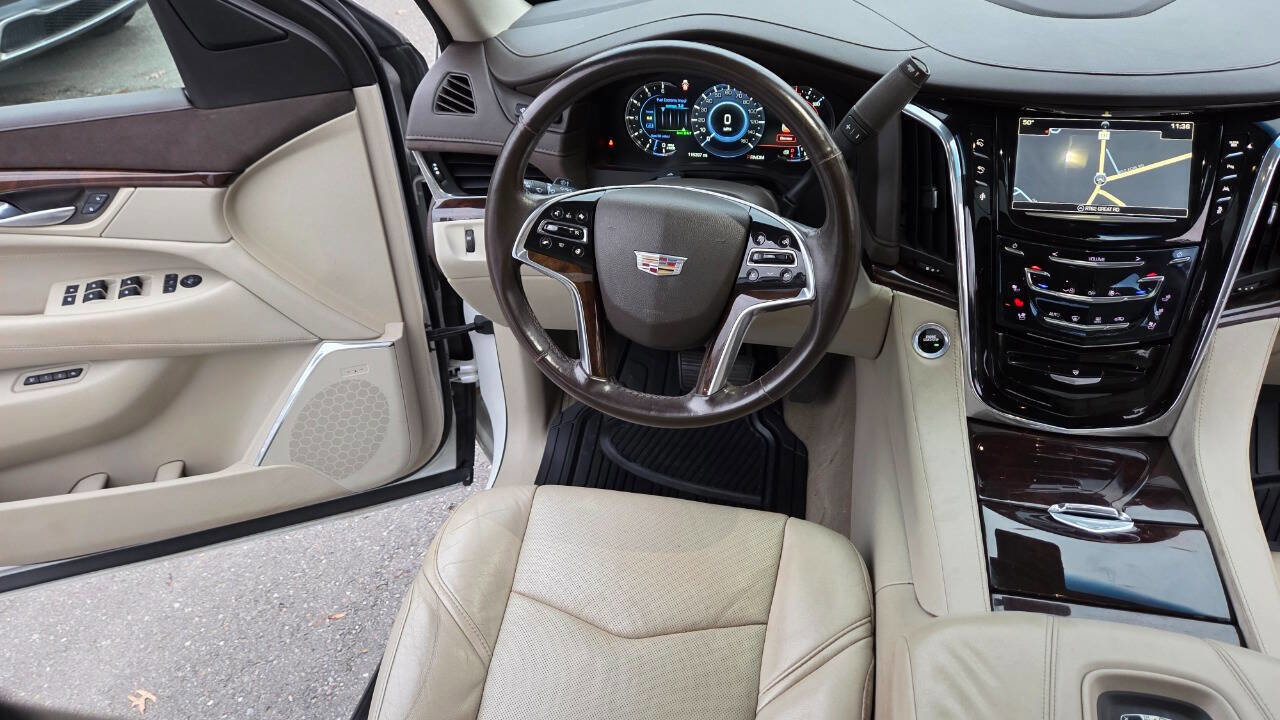 Used 2016 Cadillac Escalade ESV Premium image 33