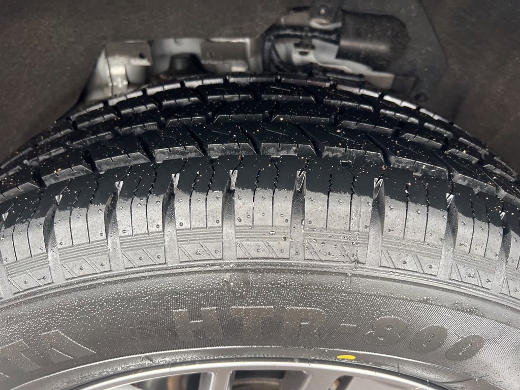 Certified 2024 Nissan Rogue S image 43