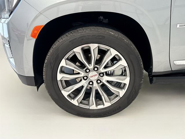 Used 2023 GMC Yukon XL Denali image 30