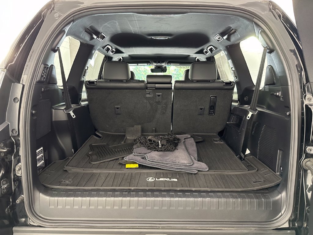 Used 2021 Lexus GX 460 Luxury w/ Accessory Package AWD/4WD image 49