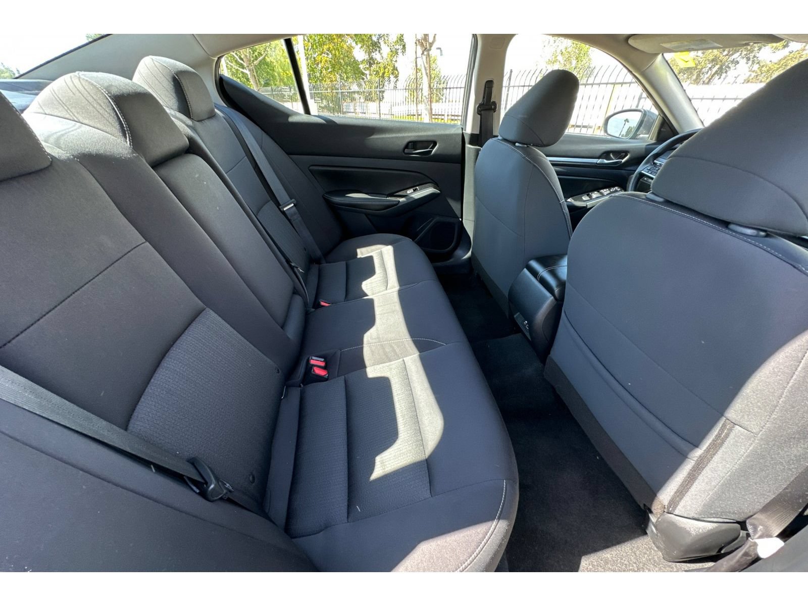 Used 2023 Nissan Altima 2.5 SV FWD image 17